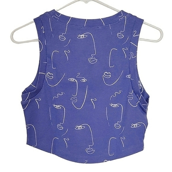 1244 * Forever 21 Crop Top Abstract Face Print Blue White Size L - Picture 2 of 6